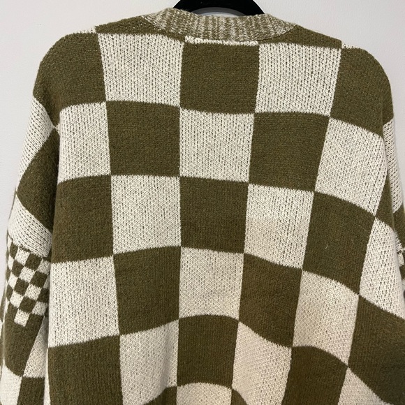 Checkered cardigan - Picture 7 of 11